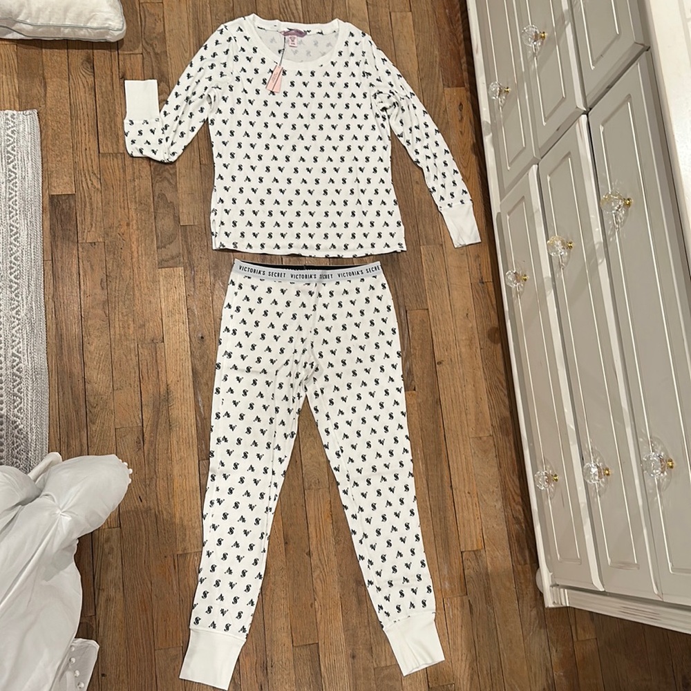 Victoria’s Secret PJ set